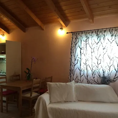 Διαμέρισμα Wooden Roof *